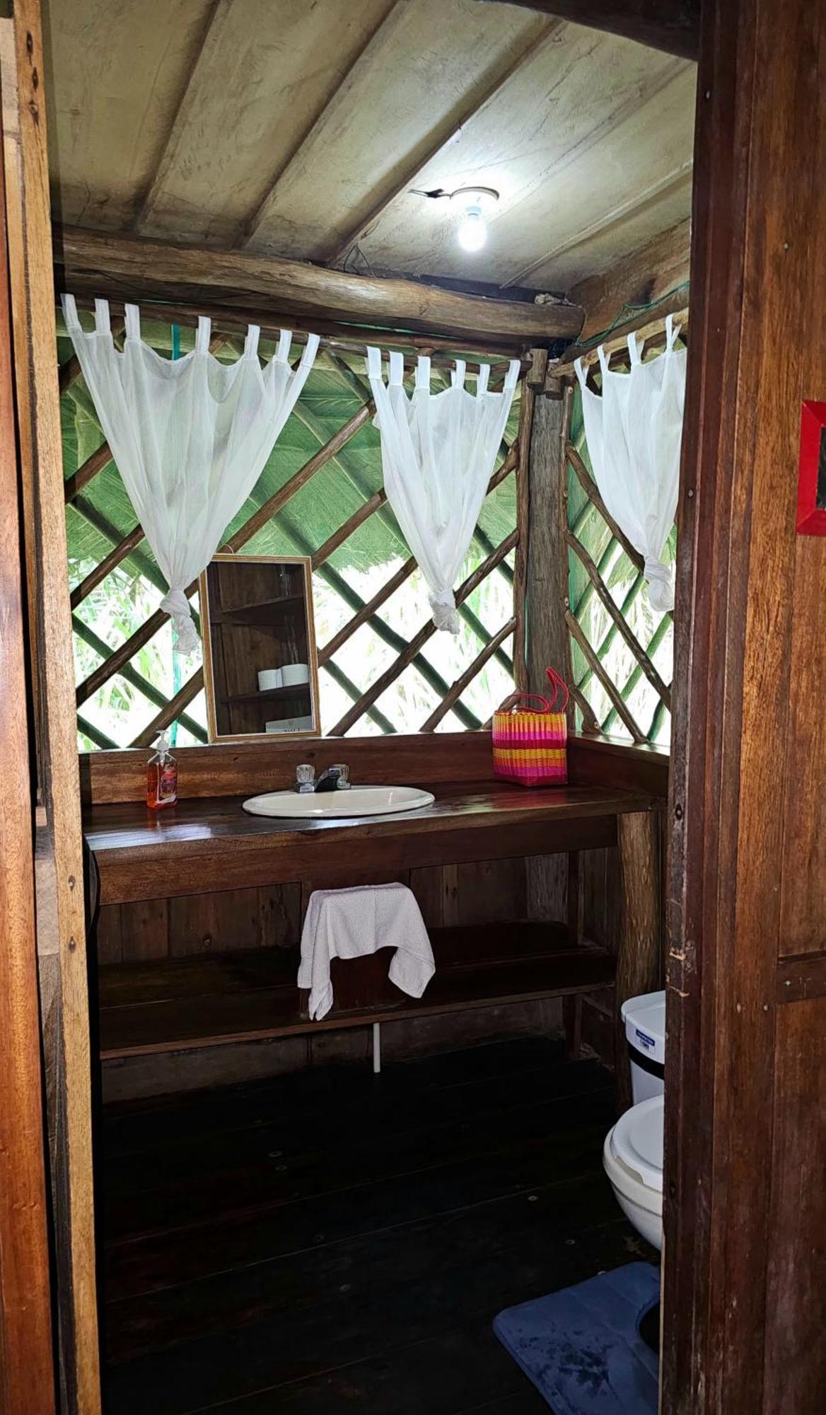 El Hotelito Perdido Izabal Luaran gambar